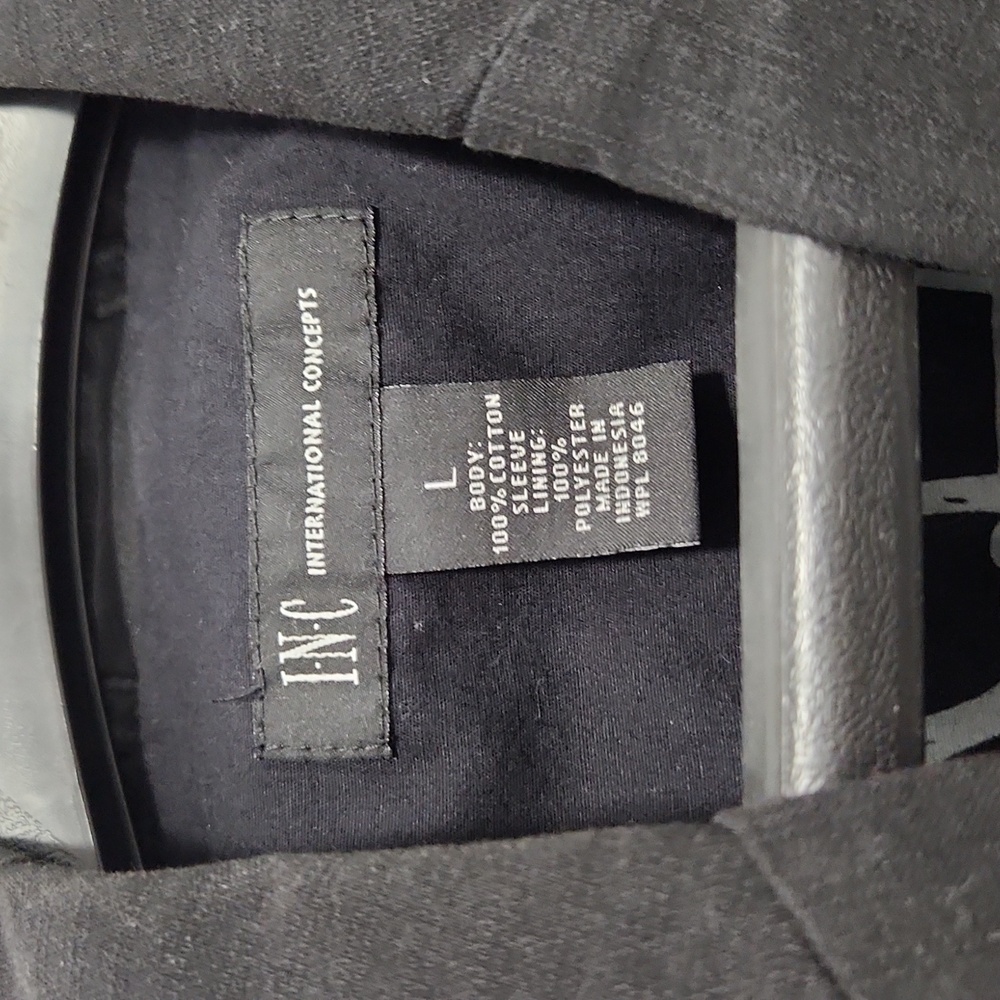 Coat - Picture 2 of 8